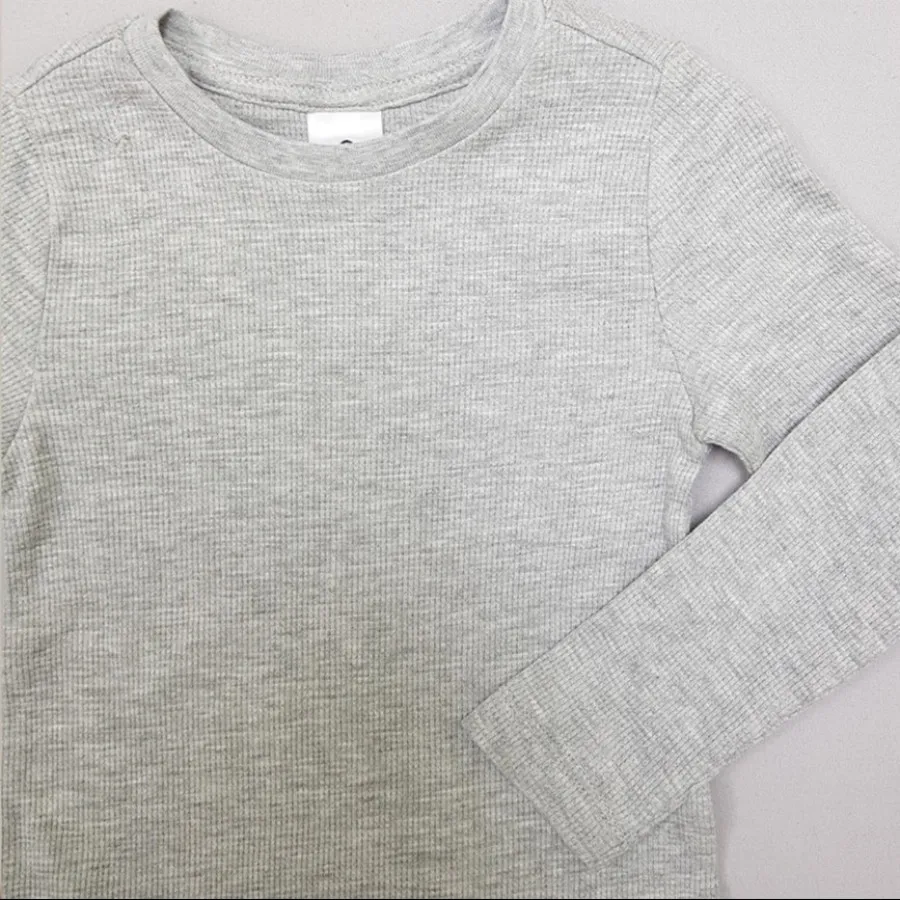 بلوز ساده آستین بلند