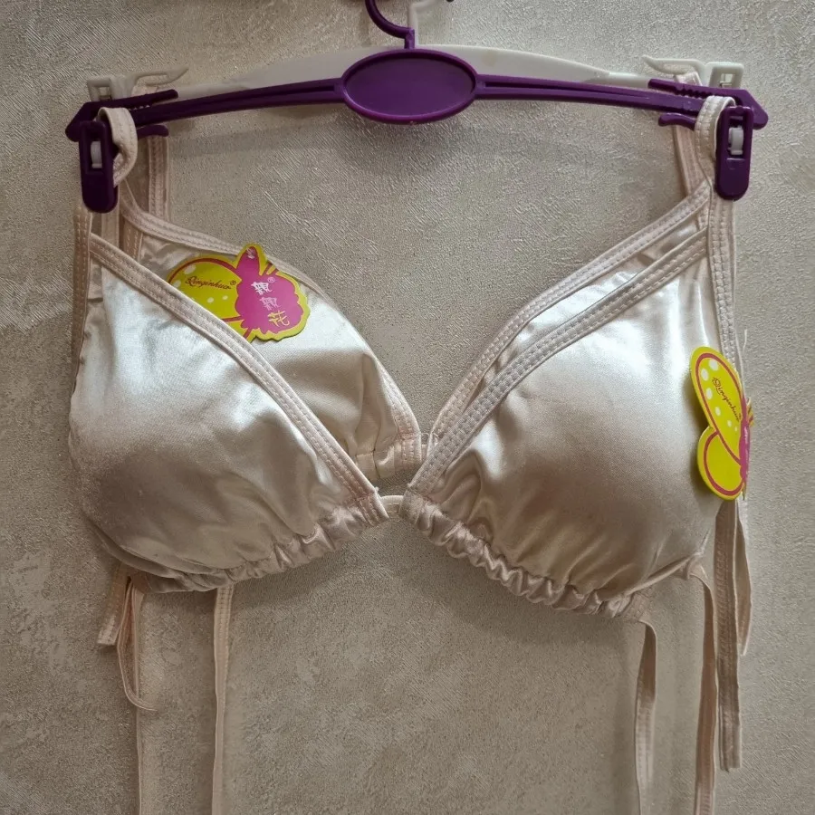 سوتین با بند های گره ای