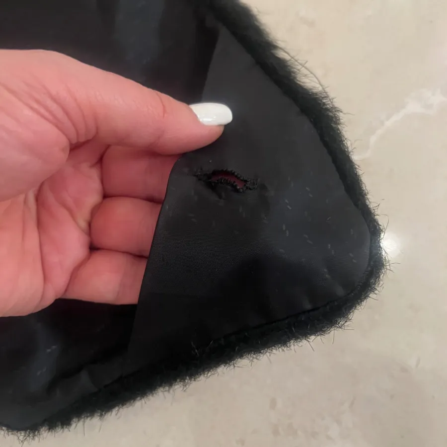 خز یقه دکمه دار