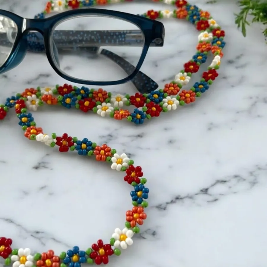 آویزموبایل وعینک