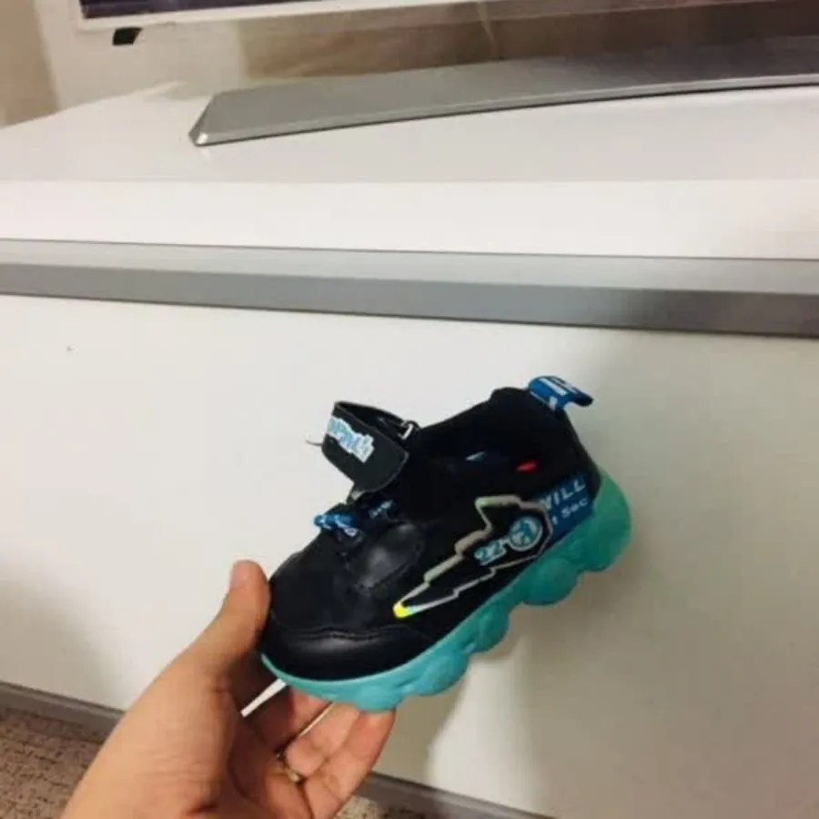 کتونی نقلی شیک