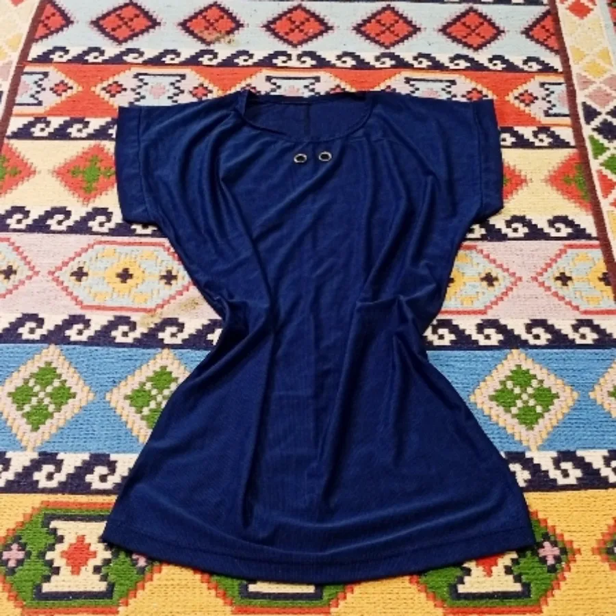 تاپ آستین دار یقه گرد