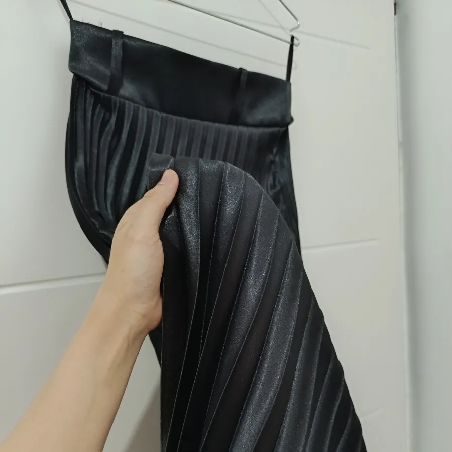 دامن پلیسه مشکی