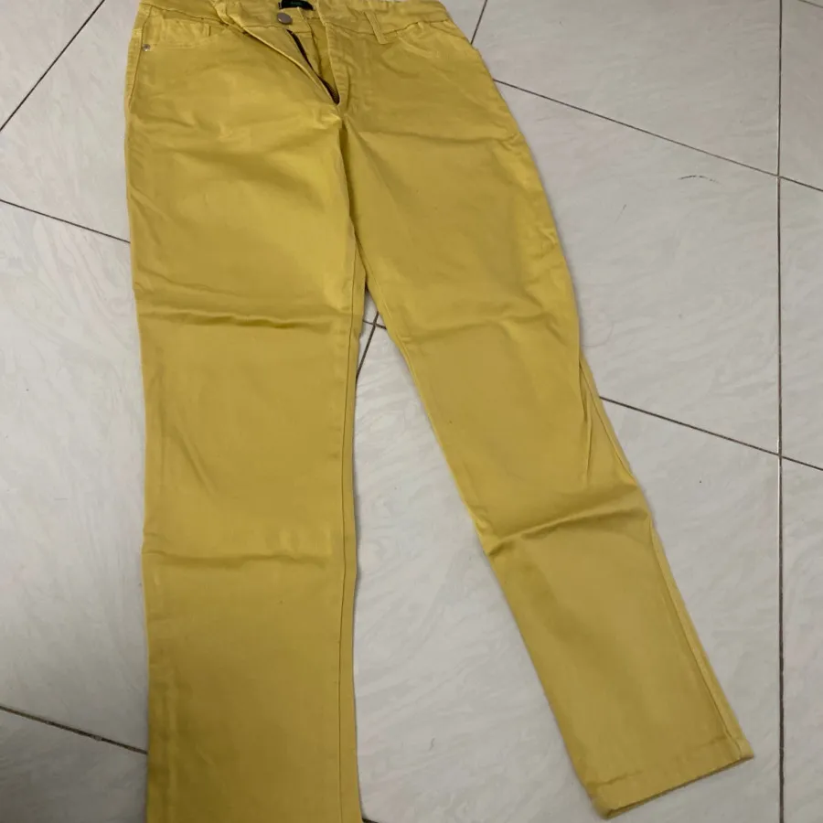 سه عدد شلوار