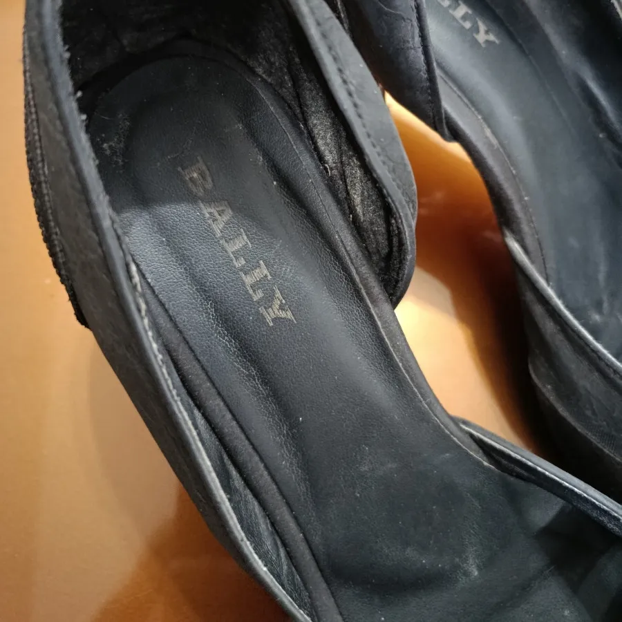 کفش پاشنه دار مارک باللی