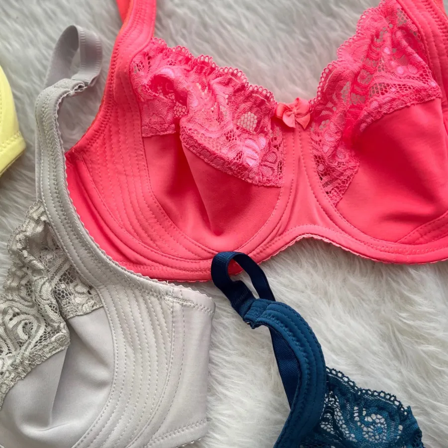 سوتین مینی مایزر