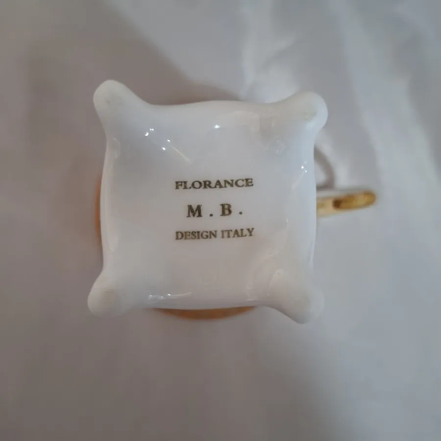 فنجان قهوه خوری ایتالیایی