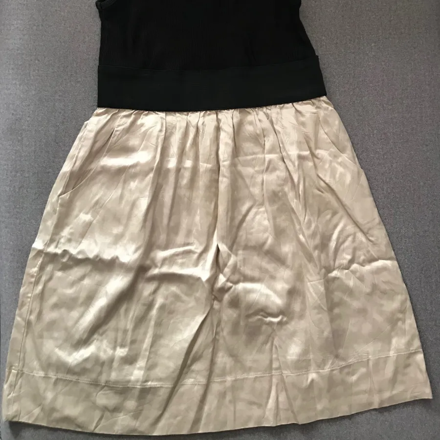 پیراهن جیبدار کش و تافته