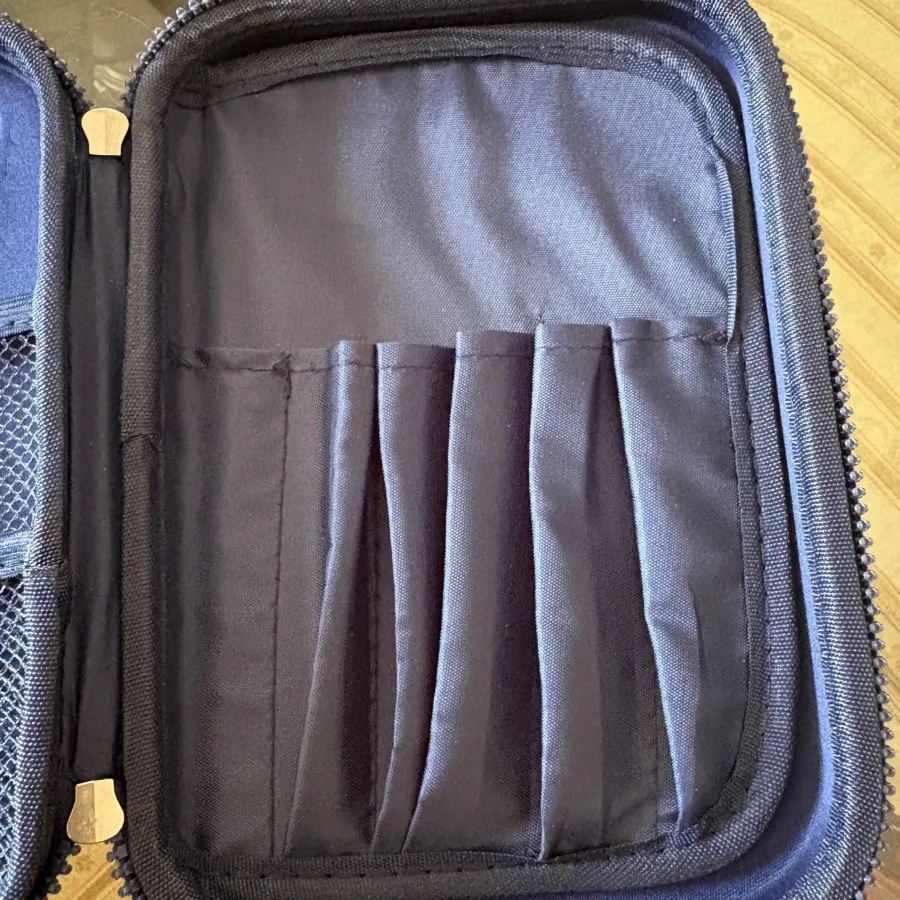 جا مدادی یا لوازم ارایشی