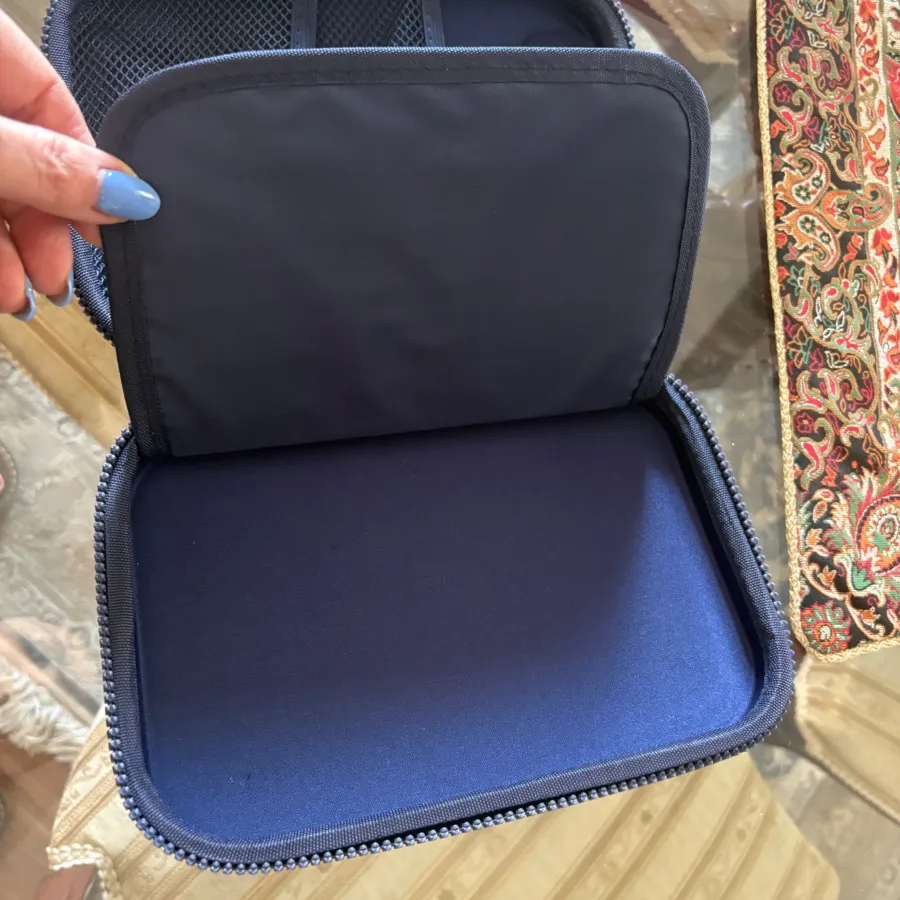 جا مدادی یا لوازم ارایشی