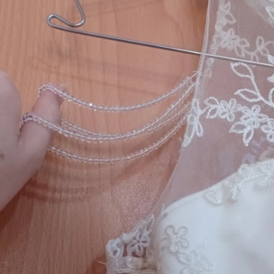 لباس عروس گردنی