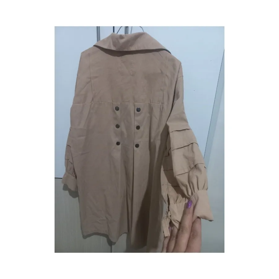 مانتو بارونی کرم پاییزه