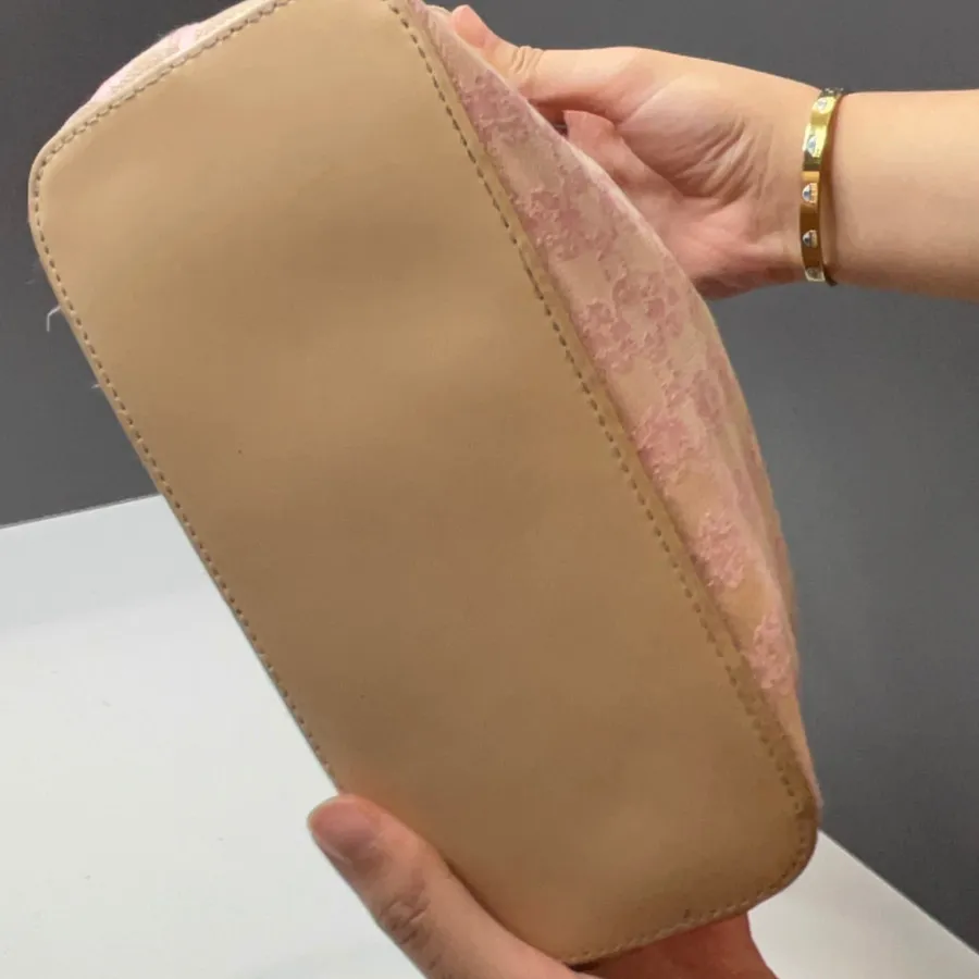 کیف دستی شیک Boeno