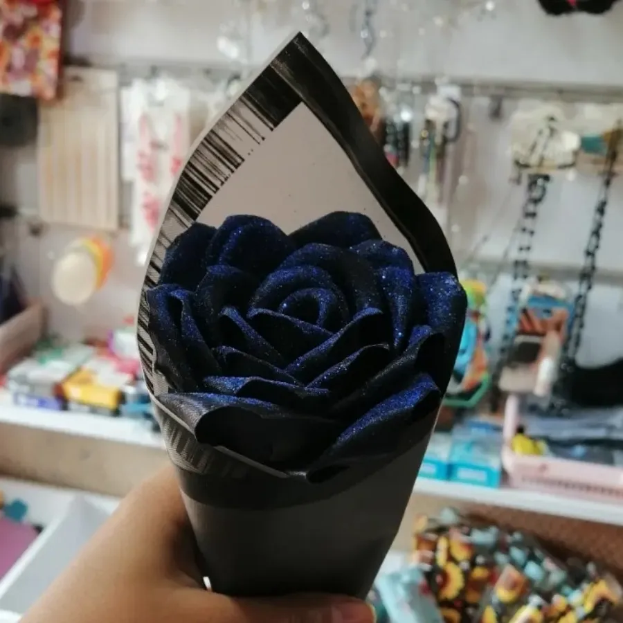 شاخه گل شاین دار