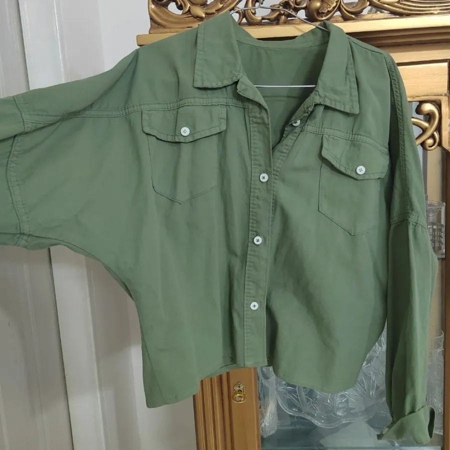 کراپ کت سبز