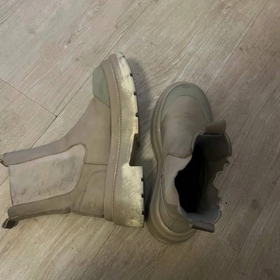 نیم بوت کرم سالم