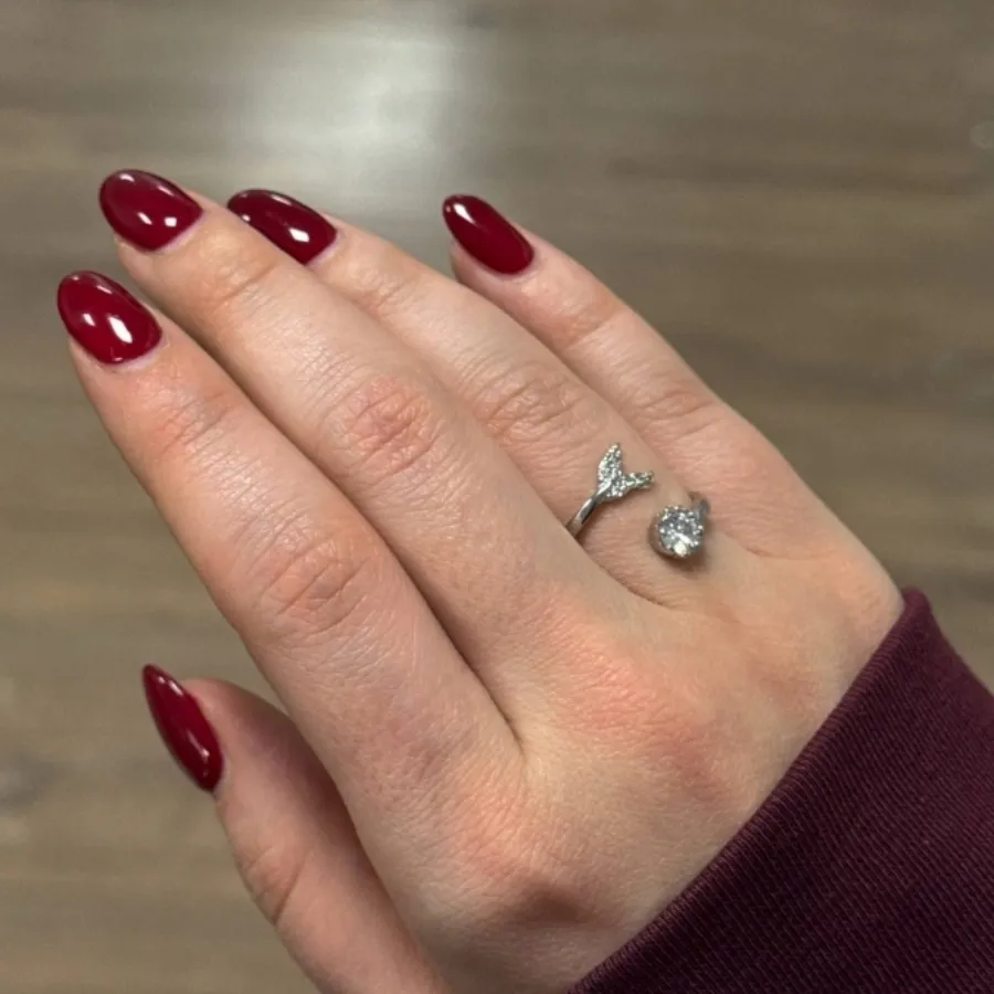 انگشتر دم وال و نگین