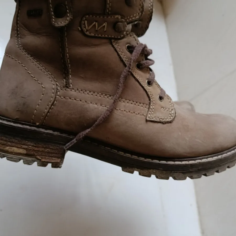 بوت اورجینال لندرور