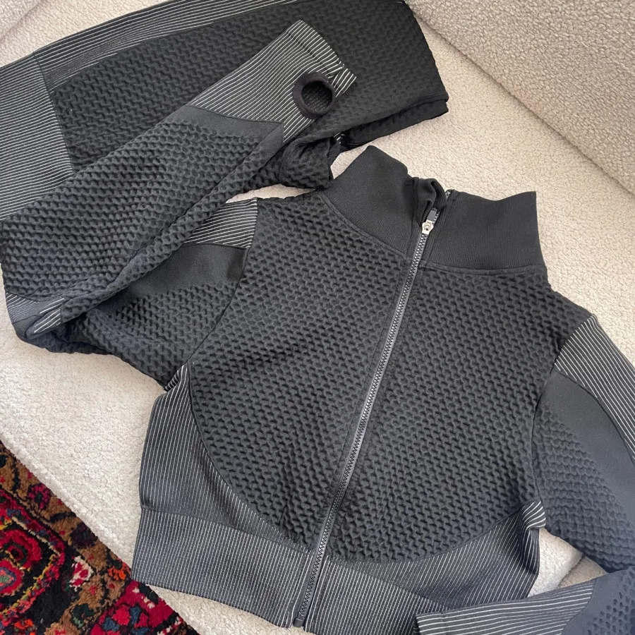 ست لگ و رویه و تاپ ورزشی