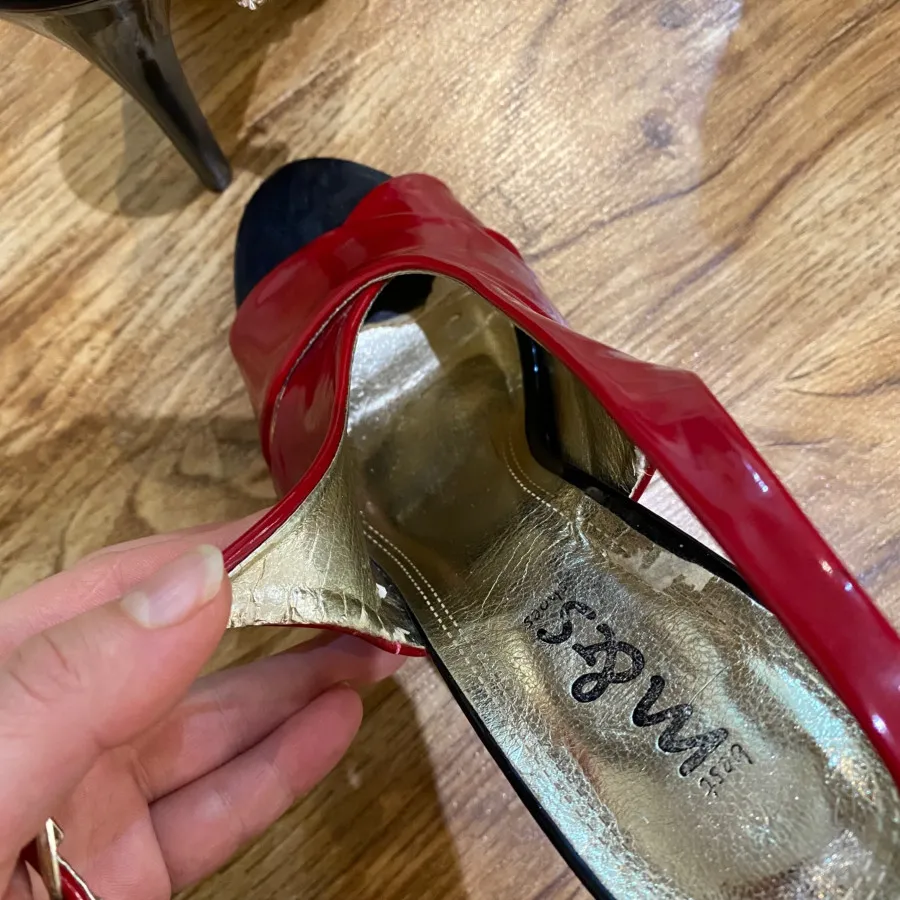 کفش پاشنه بلند زرشکی