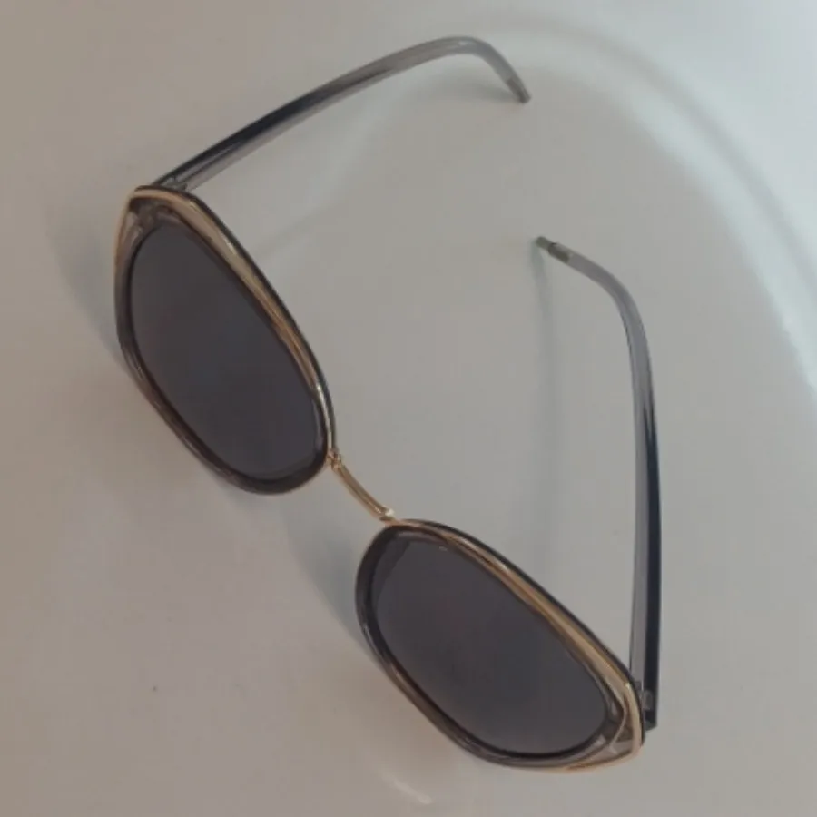 عینک آفتابی