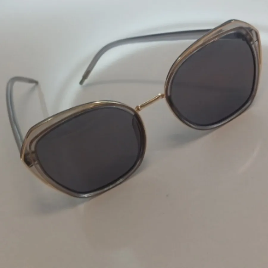 عینک آفتابی