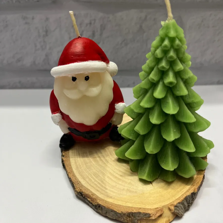 شمع بابانویل ودرخت کاج