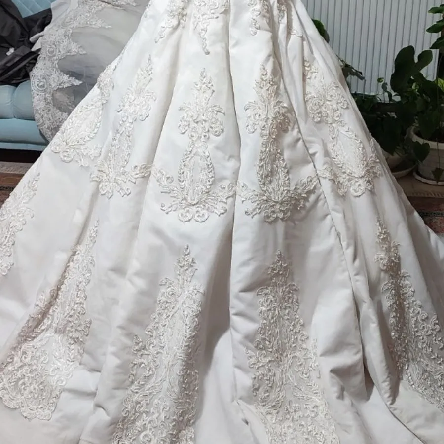 لباس عروس زاک پوزن