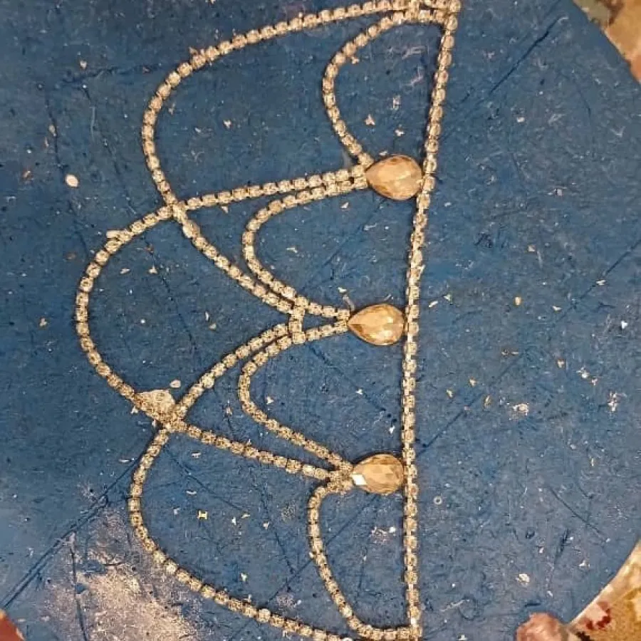 بازوبند نگیندار