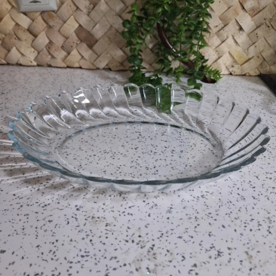 ظرف شیشه ای