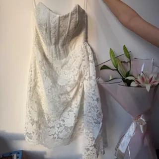 پیراهن سفید