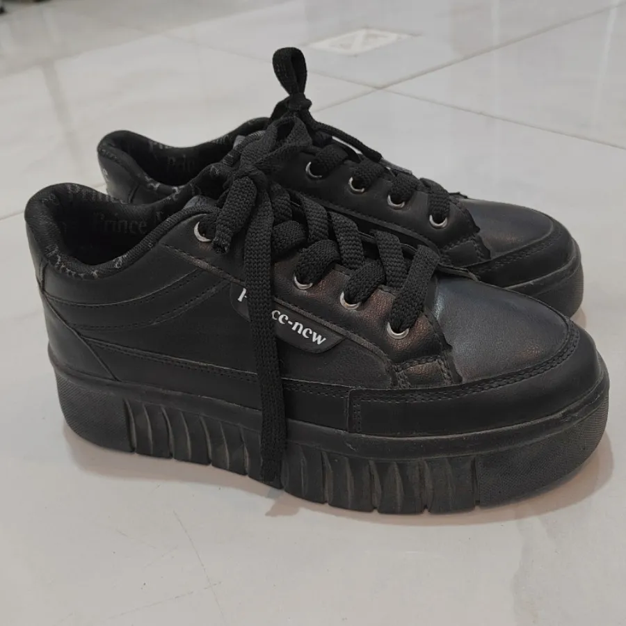 کفش کتونی اسپرت