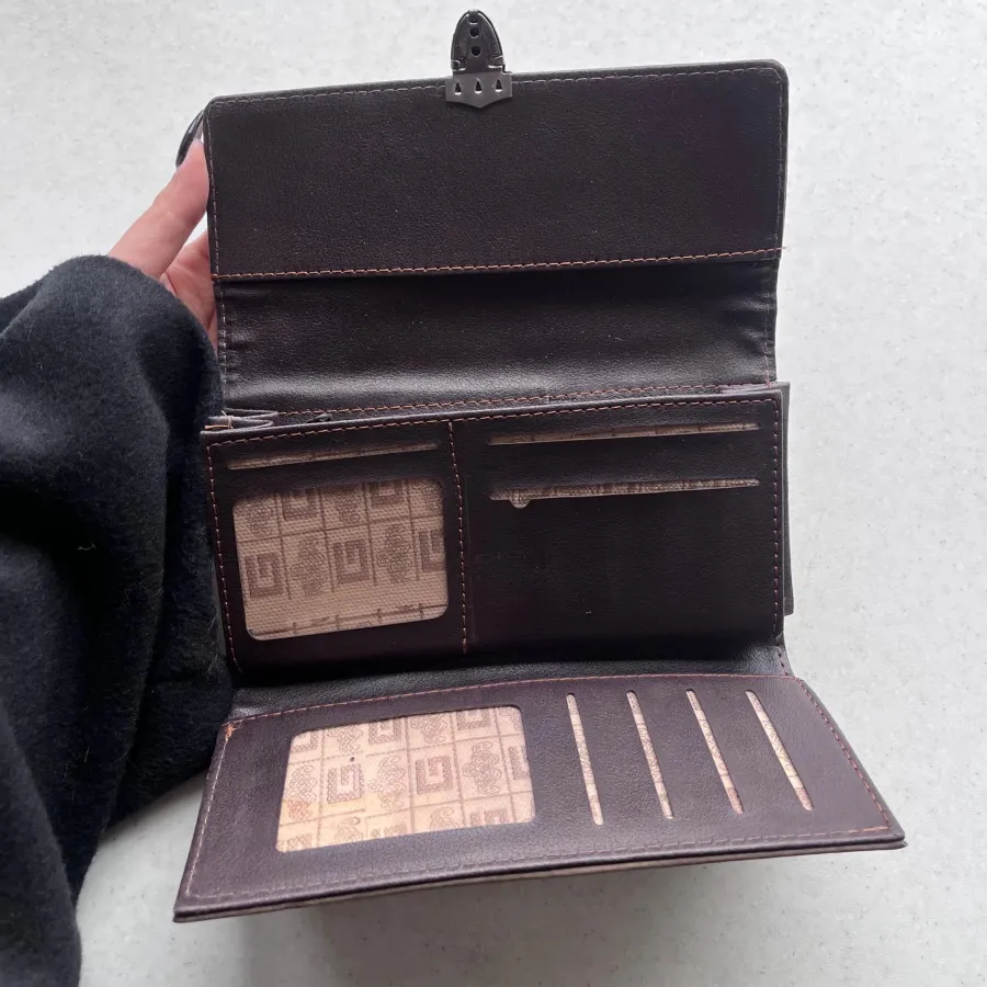 کیف پول زنانه