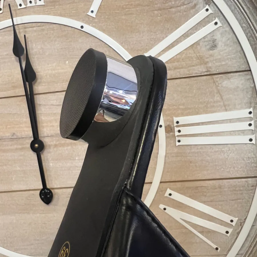 صندل زیبای چرم و استیل