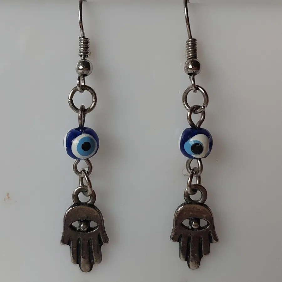 گوشواره نظر چشم