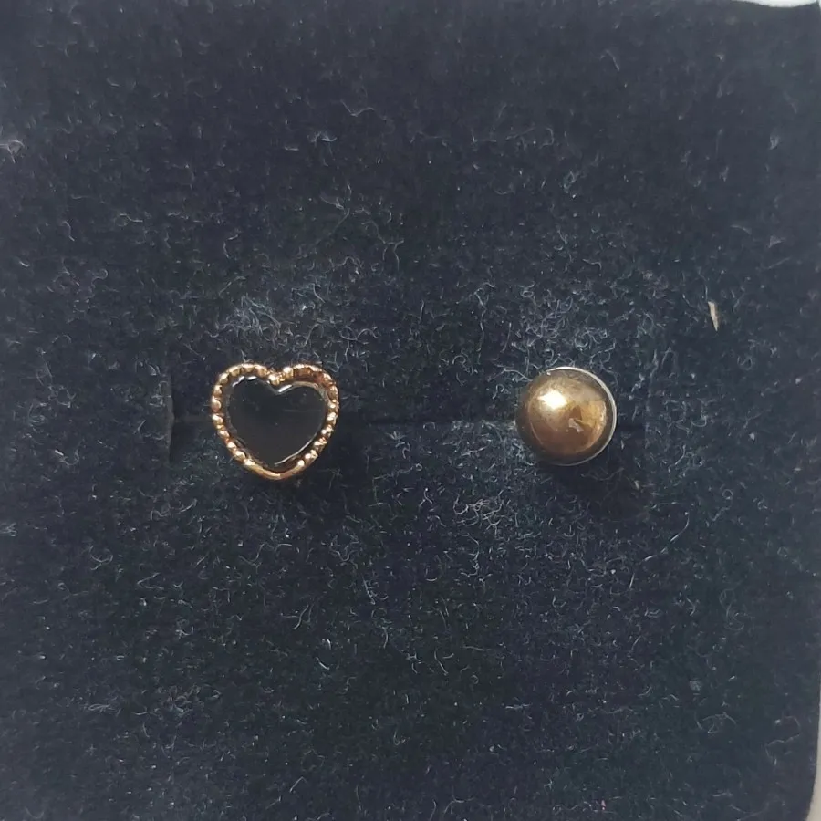 گوشواره های ریز میخی