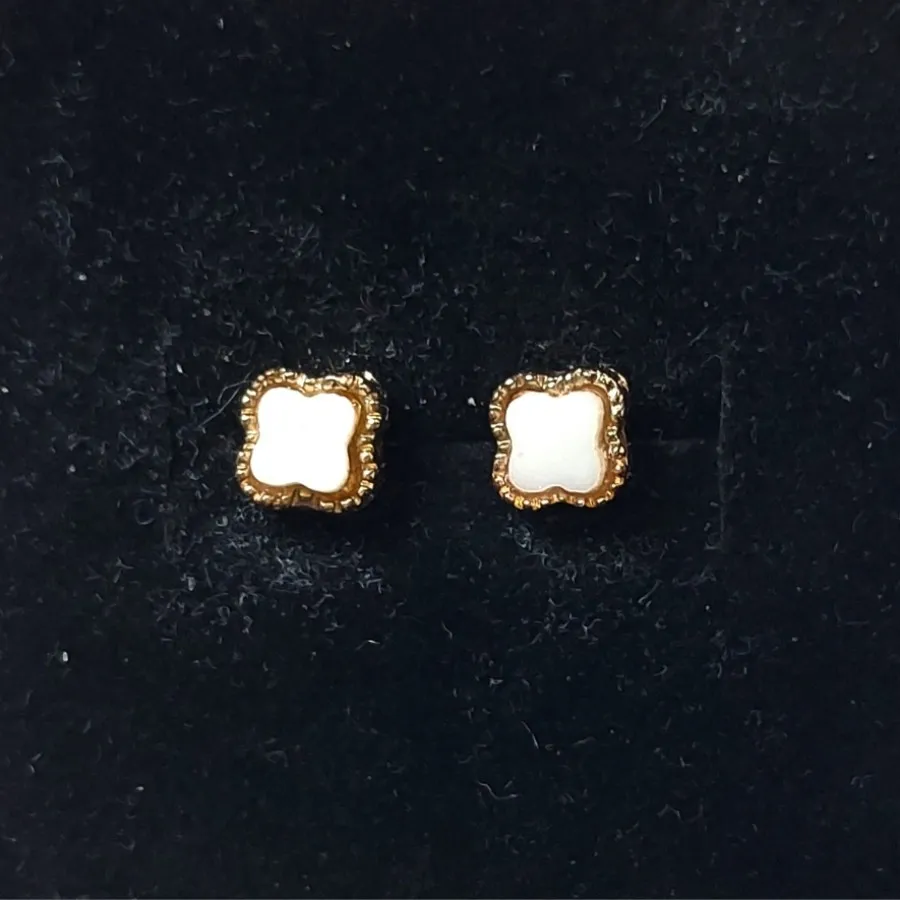 گوشواره های ریز