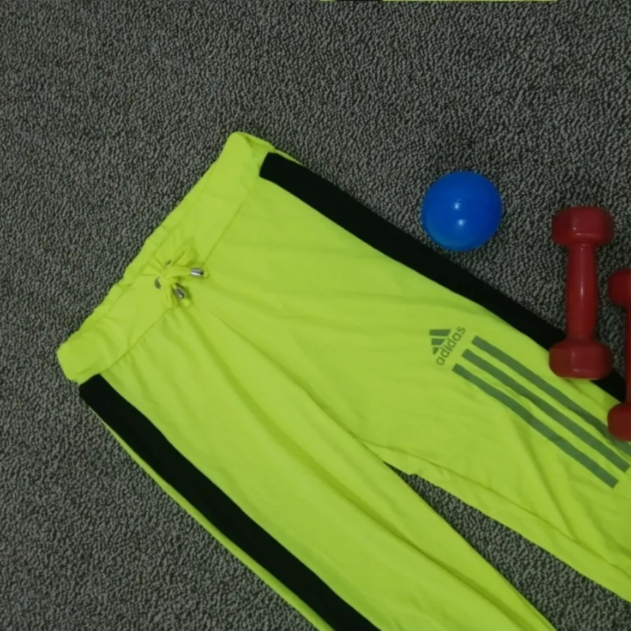 شلوار ورزشی