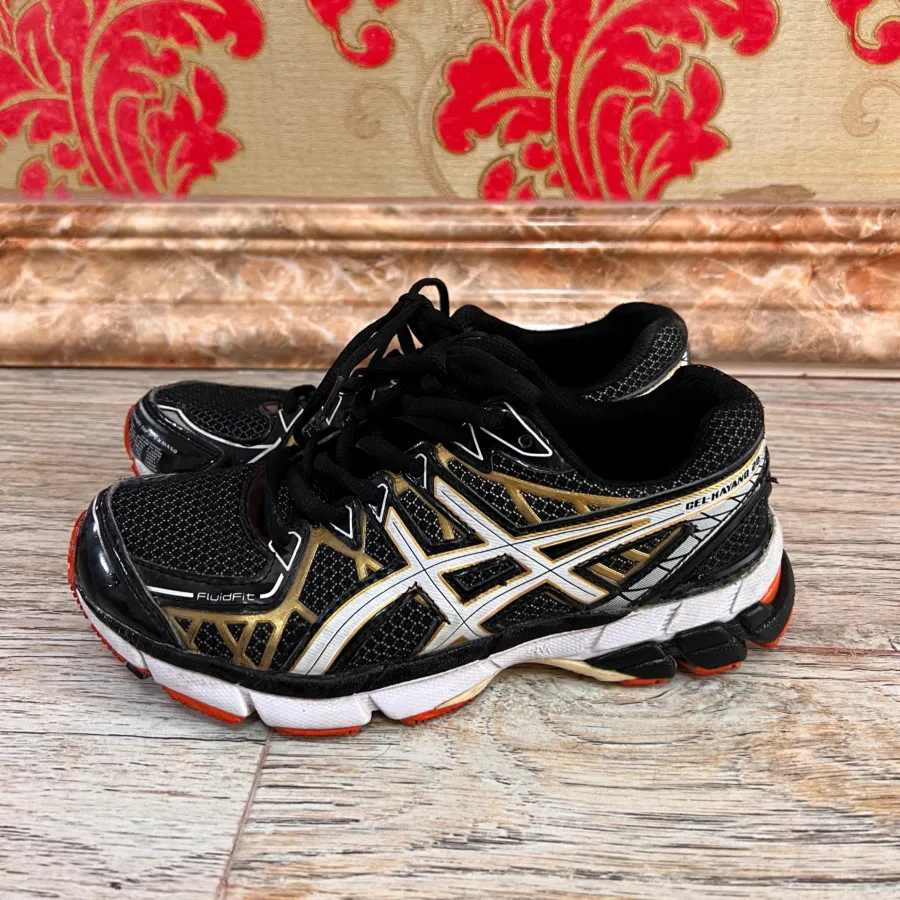 کفش اسپورت آسیکس