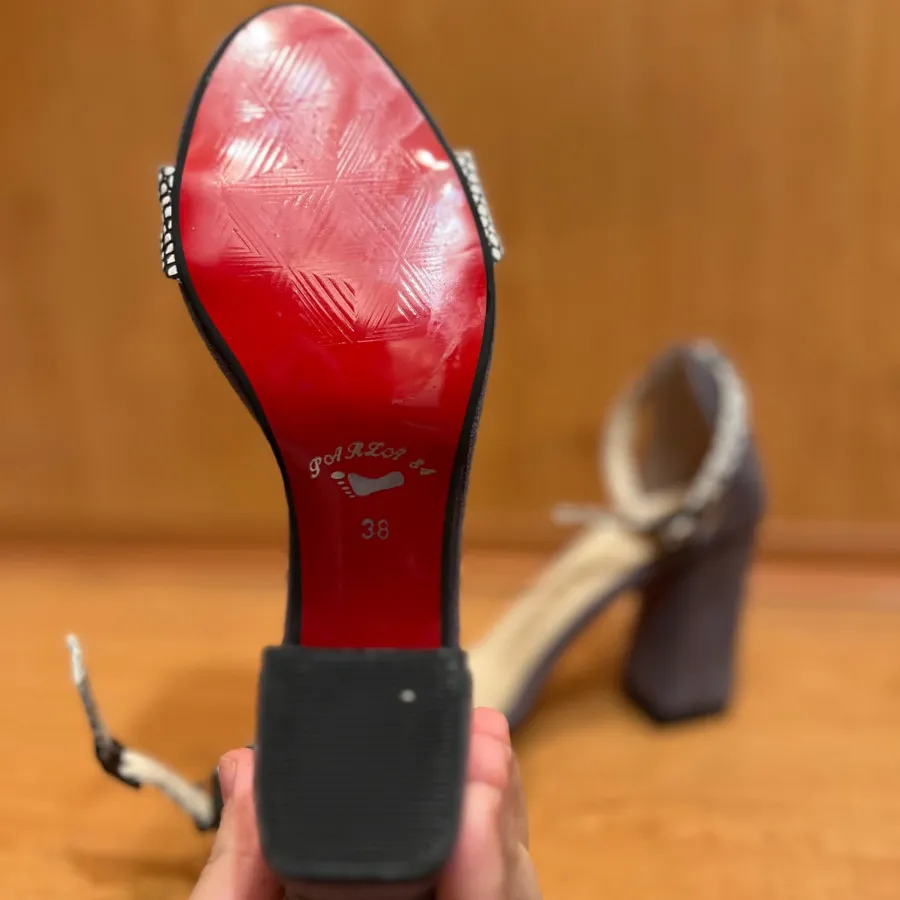 کفش پوست ماری جلوباز38