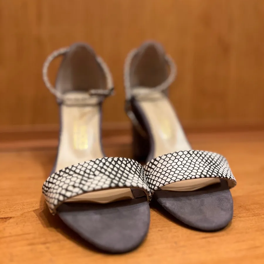 کفش پوست ماری جلوباز38