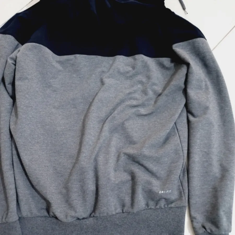 سویشرت نایک اصل