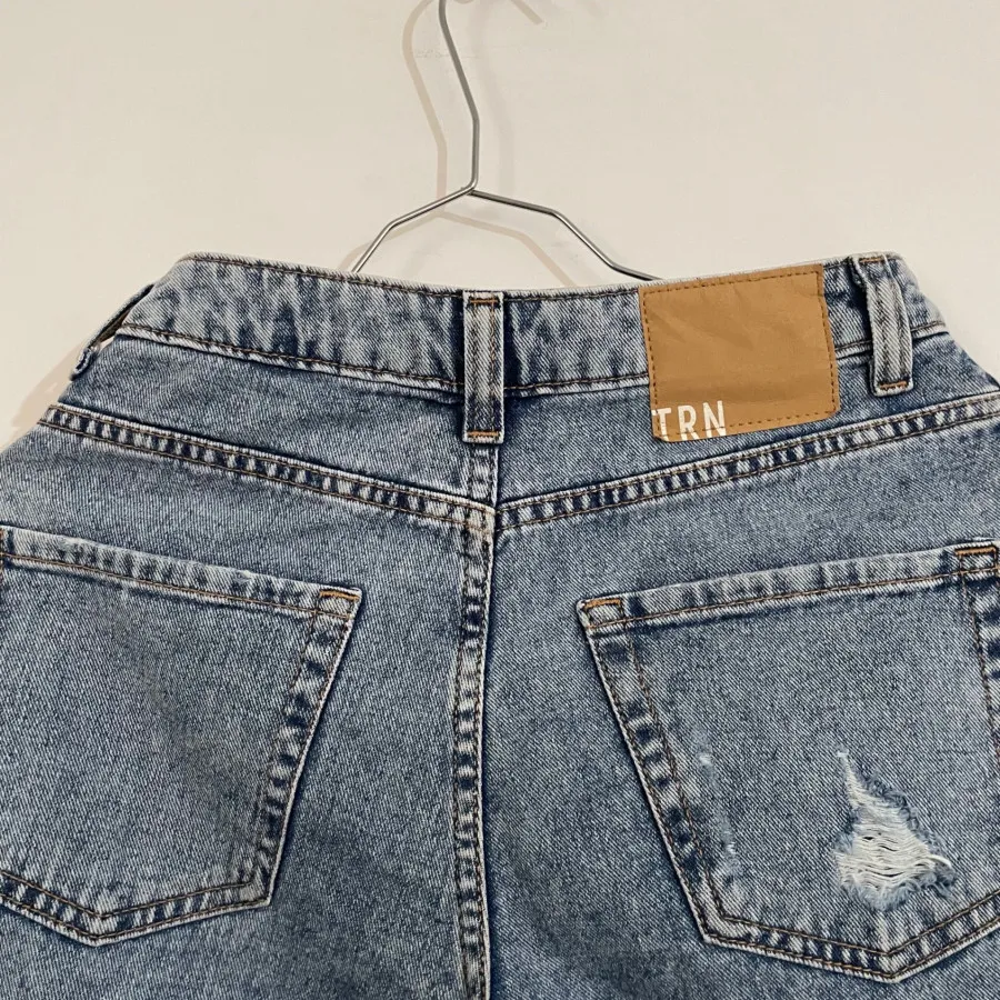 شلوار جین زاپدار