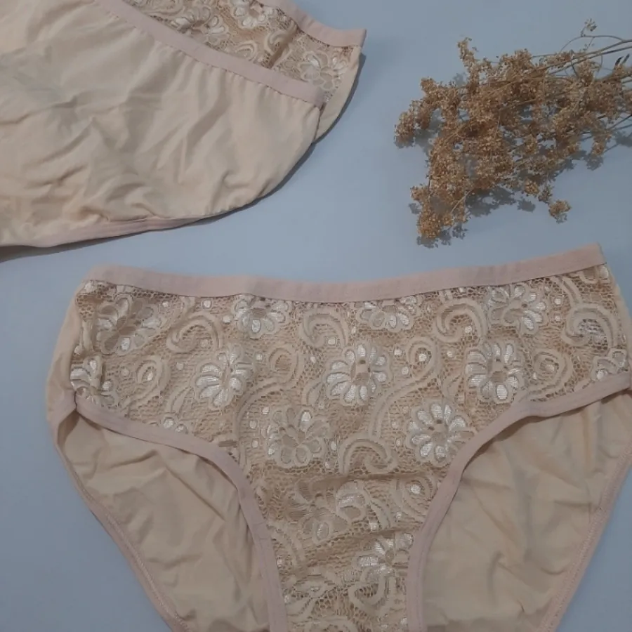 شورت نخ و گیپور