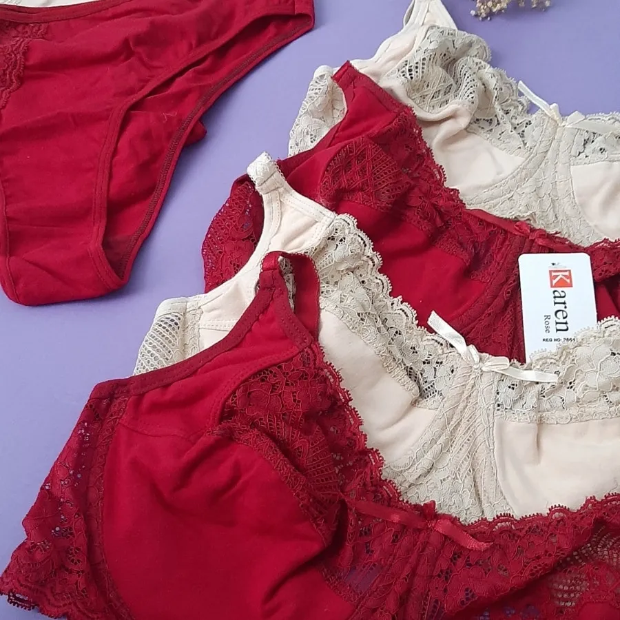 شورت و سوتین نخی