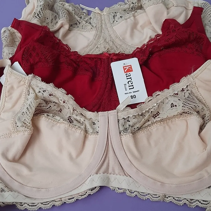 شورت و سوتین نخی