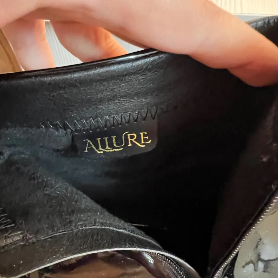 نیم بوت خارجی