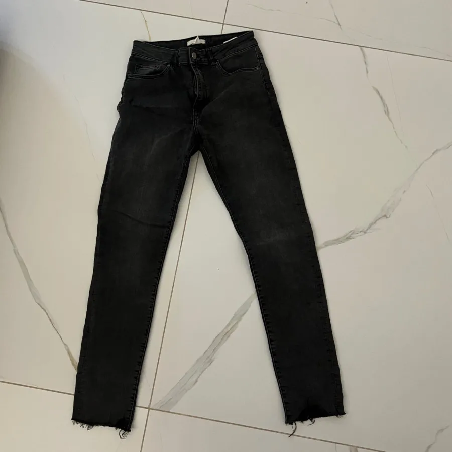 شلوار جین ذغالی H&M