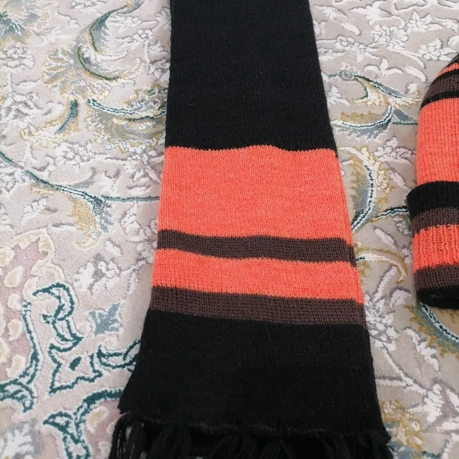 کلاه و شال گردن