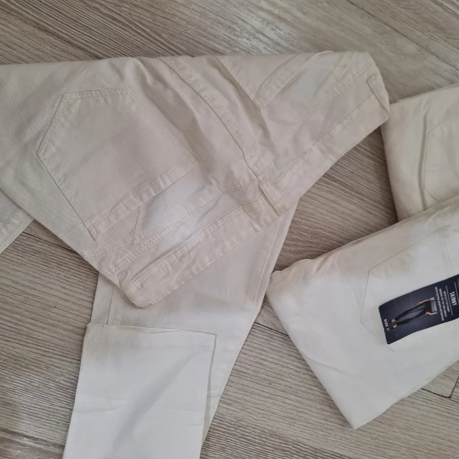 شلوار سفید رنانه